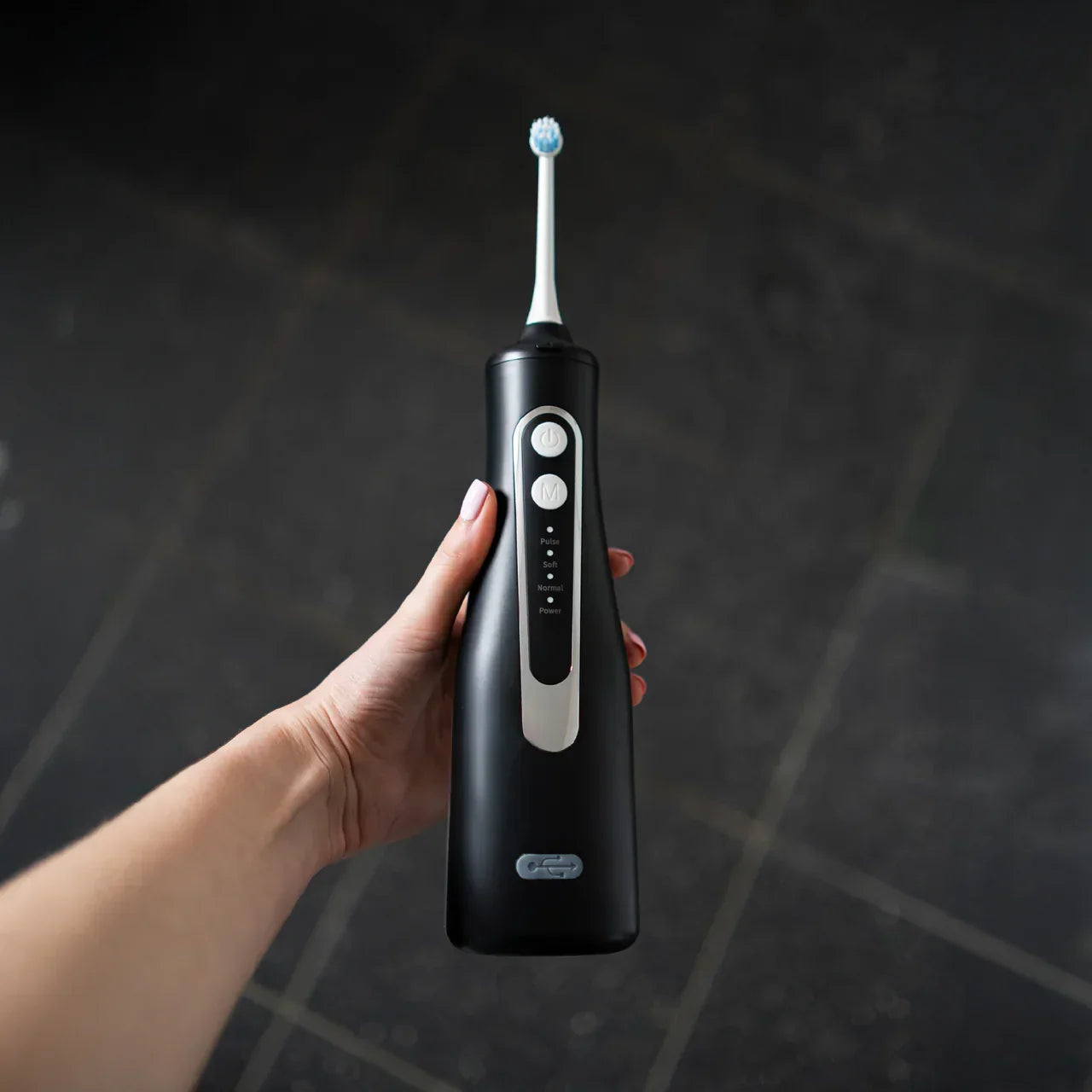 PUURSMILE water flosser device with removable water tank and precision tip for oral hygiene