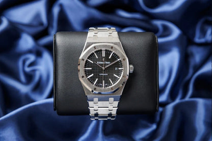 Audemars Piguet Royal Oak selfwinding watch showing octagonal bezel and integrated bracelet details