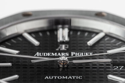Audemars Piguet Royal Oak selfwinding watch with stainless steel case and integrated bracelet